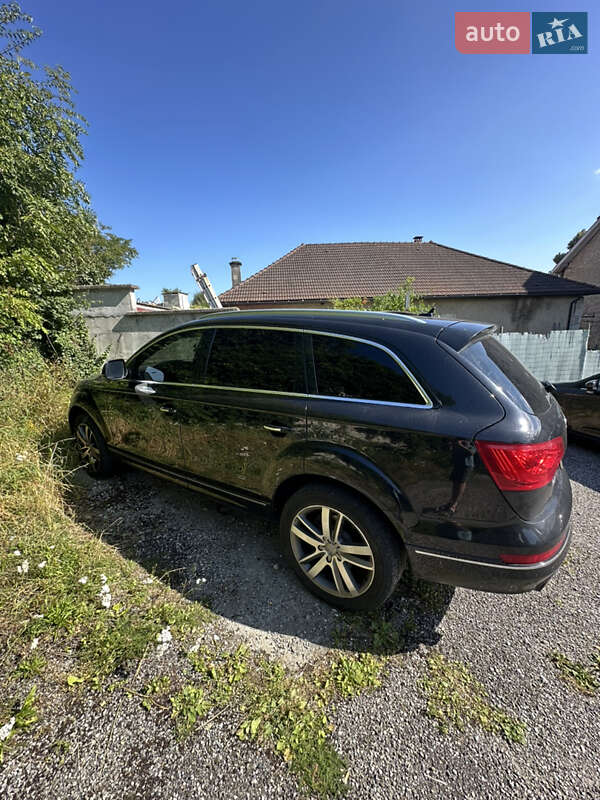 Позашляховик / Кросовер Audi Q7 2013 в Києві