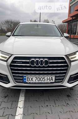 Позашляховик / Кросовер Audi Q7 2015 в Хмельницькому