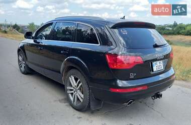 Внедорожник / Кроссовер Audi Q7 2007 в 
