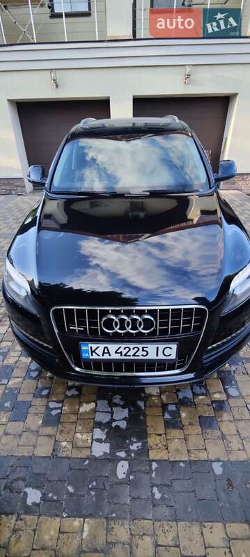 Внедорожник / Кроссовер Audi Q7 2014 в Киеве