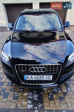 Внедорожник / Кроссовер Audi Q7 2014 в 