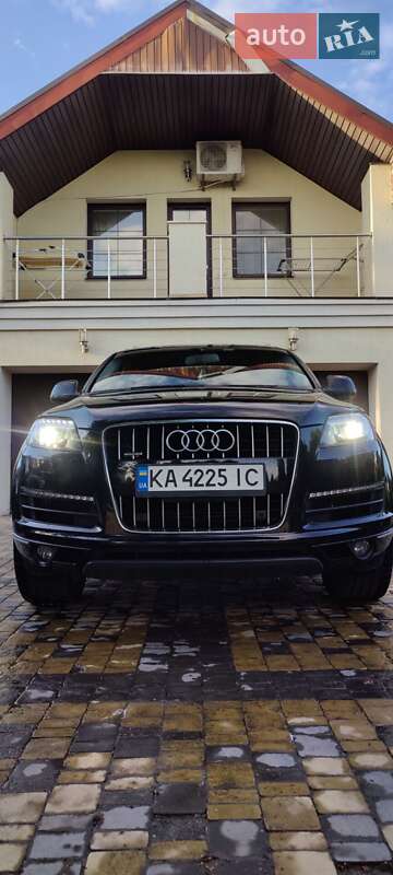Внедорожник / Кроссовер Audi Q7 2014 в Киеве