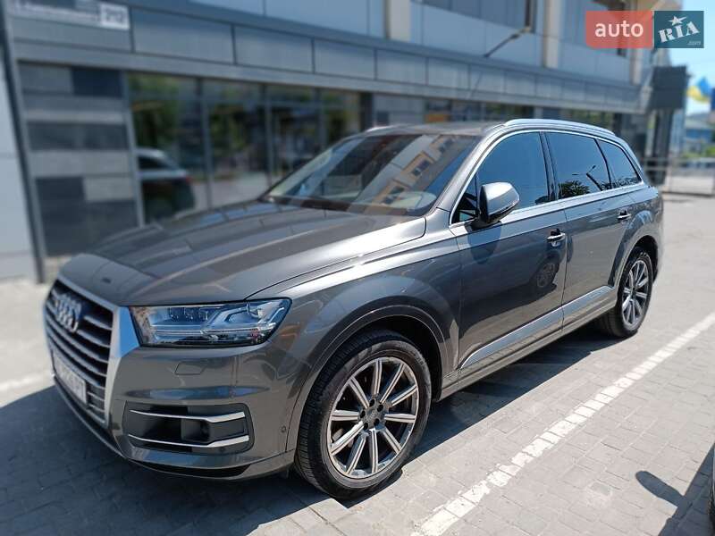 Позашляховик / Кросовер Audi Q7 2019 в Львові