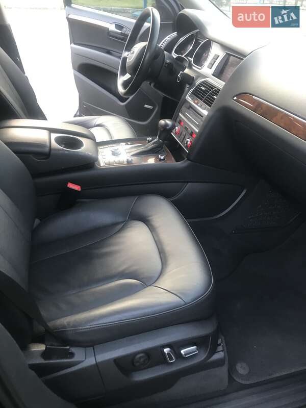 Внедорожник / Кроссовер Audi Q7 2013 в Киеве