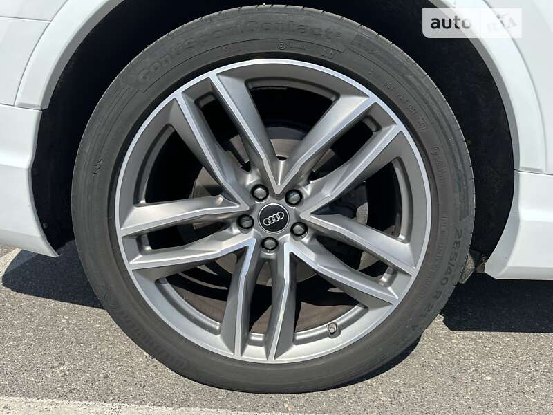 Позашляховик / Кросовер Audi Q7 2016 в Черкасах