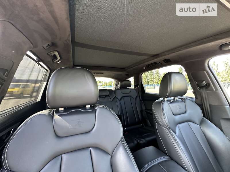 Позашляховик / Кросовер Audi Q7 2016 в Черкасах