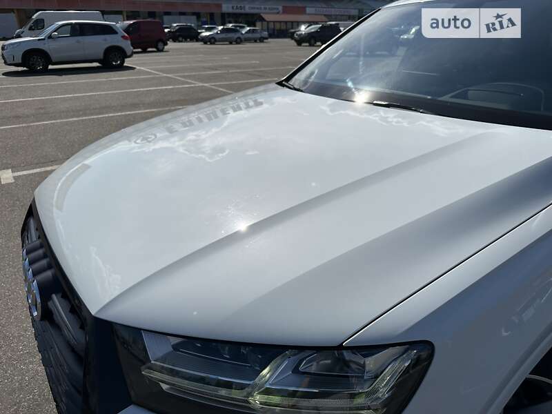 Позашляховик / Кросовер Audi Q7 2016 в Черкасах