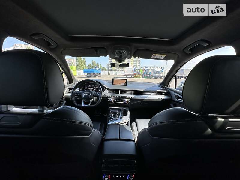 Позашляховик / Кросовер Audi Q7 2016 в Черкасах