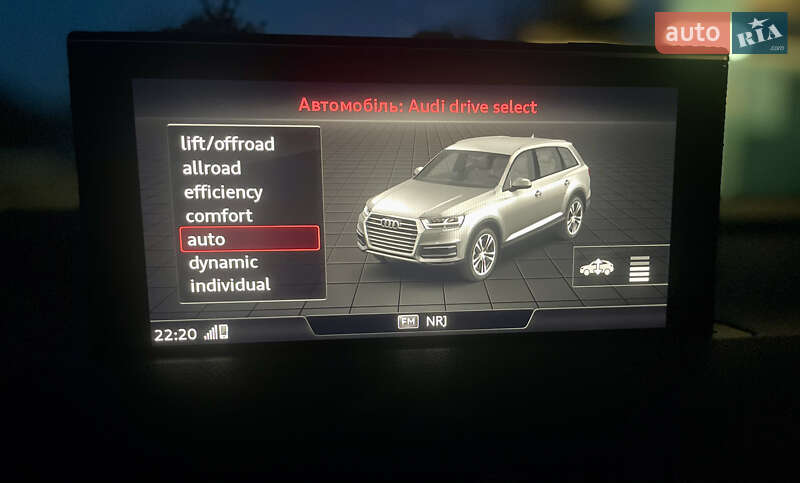 Внедорожник / Кроссовер Audi Q7 2017 в Киеве