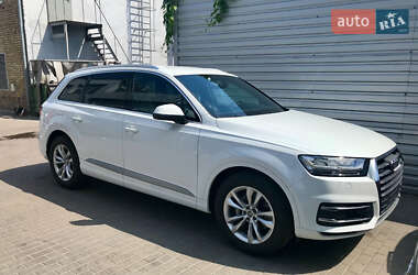 Внедорожник / Кроссовер Audi Q7 2017 в Киеве