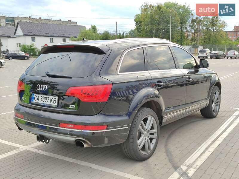 Позашляховик / Кросовер Audi Q7 2014 в Умані