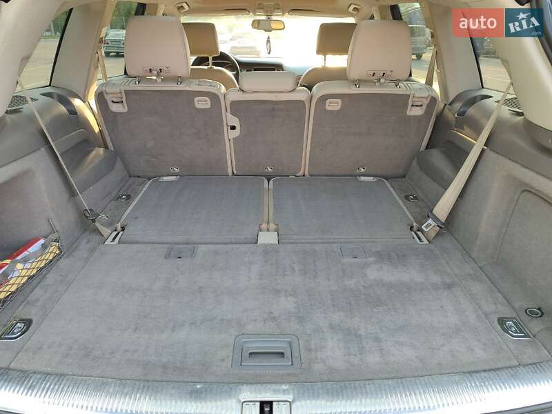 Позашляховик / Кросовер Audi Q7 2014 в Умані
