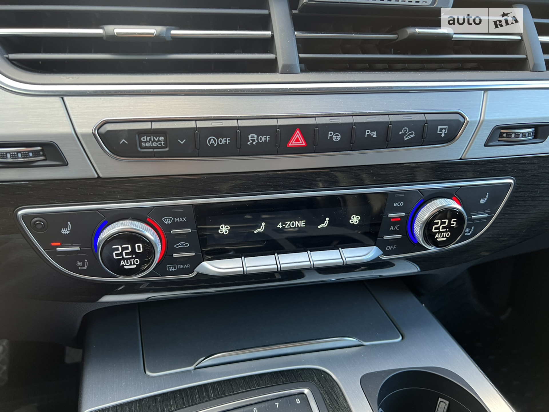 2016 Audi Q7 - мініатюра 15
