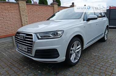 Внедорожник / Кроссовер Audi Q7 2015 в Киеве