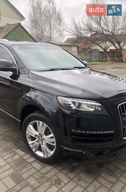 Позашляховик / Кросовер Audi Q7 2010 в 