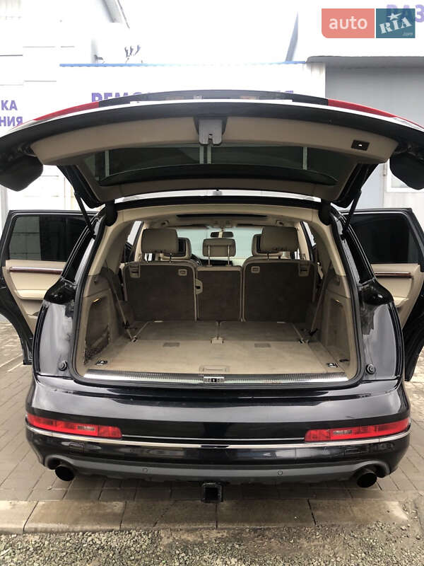 Внедорожник / Кроссовер Audi Q7 2010 в Ирпене