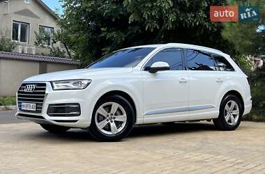 Позашляховик / Кросовер Audi Q7 2016 в 