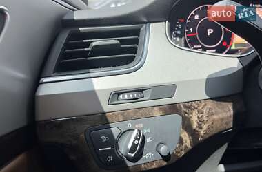 Позашляховик / Кросовер Audi Q7 2016 в 