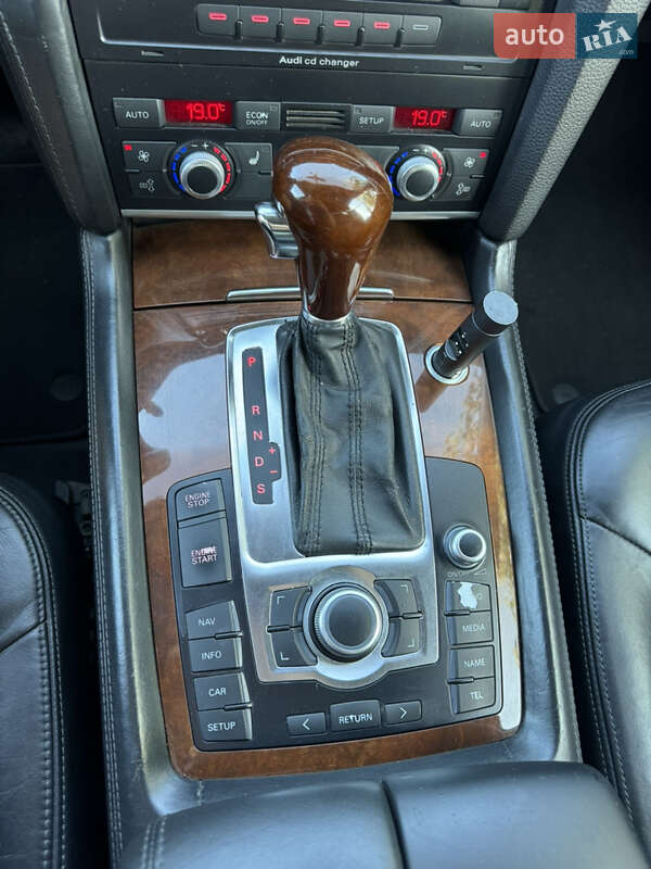 Внедорожник / Кроссовер Audi Q7 2008 в Дубно