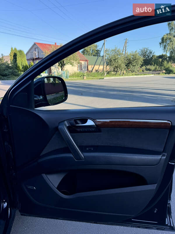 Внедорожник / Кроссовер Audi Q7 2008 в Дубно