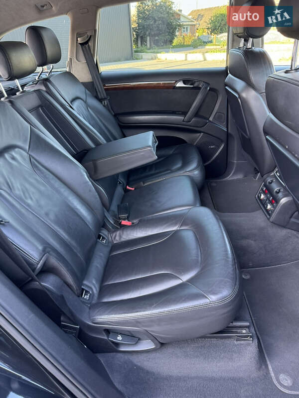 Внедорожник / Кроссовер Audi Q7 2008 в Дубно