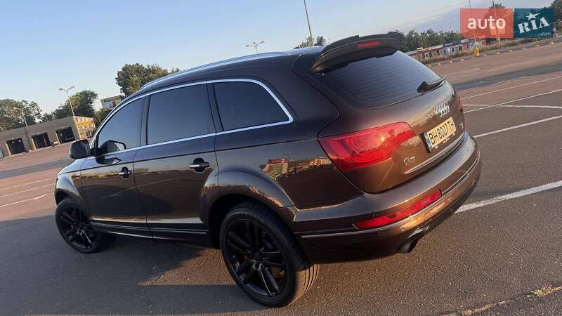 Позашляховик / Кросовер Audi Q7 2011 в Одесі