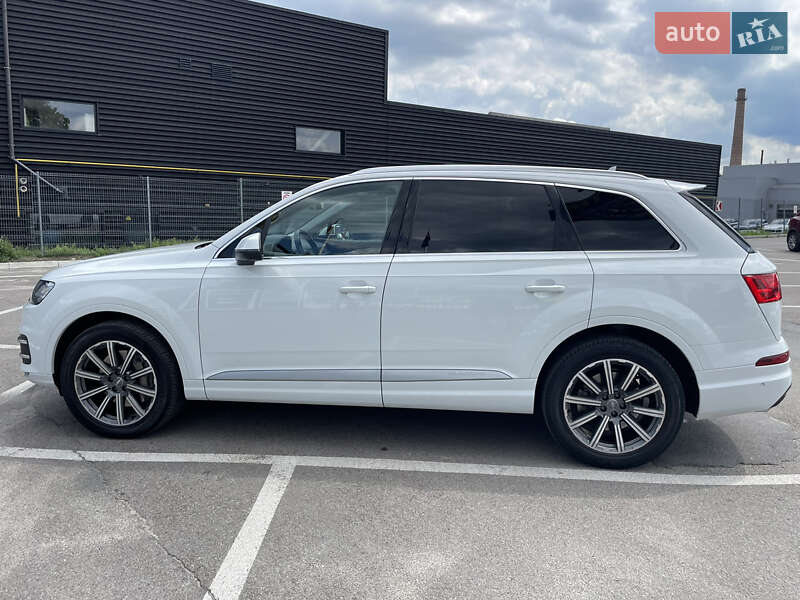 Внедорожник / Кроссовер Audi Q7 2016 в Львове