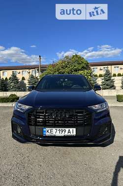 Внедорожник / Кроссовер Audi Q7 2021 в Днепре