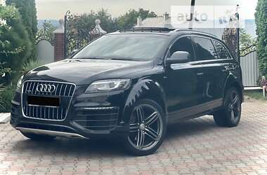 Позашляховик / Кросовер Audi Q7 2015 в Чернівцях