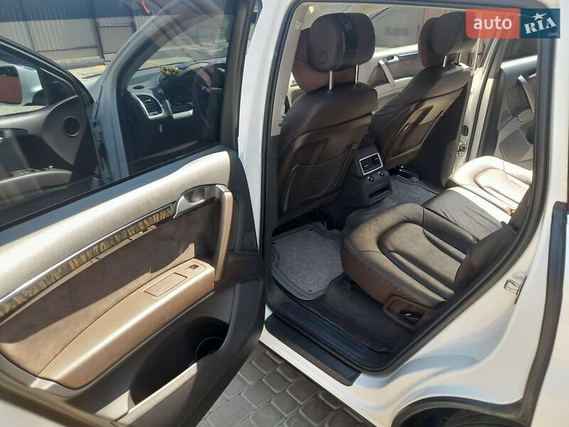 Внедорожник / Кроссовер Audi Q7 2015 в Первомайске фото 24 Внедорожник / Кроссовер Audi Q7 2015 в Первомайске