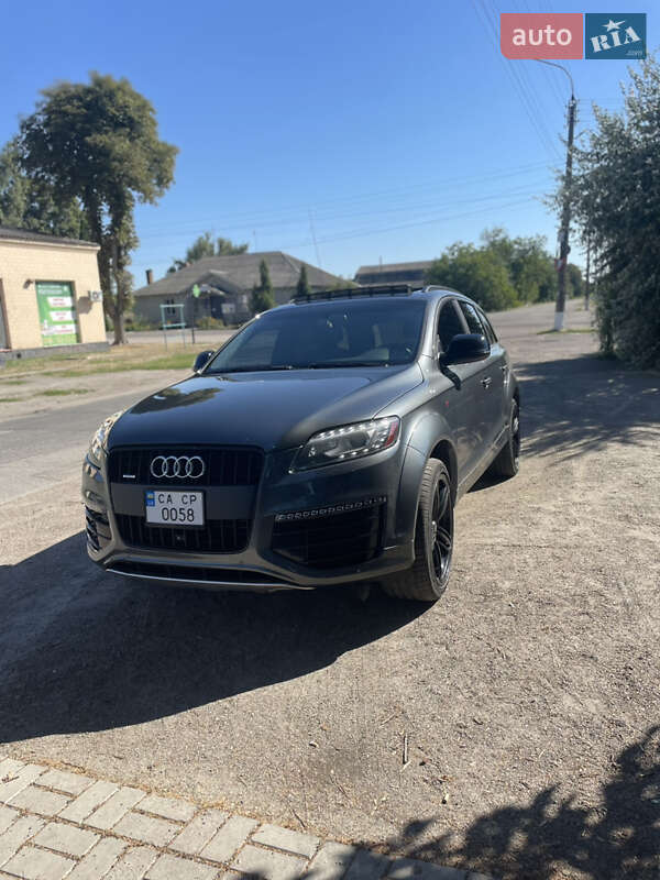 Позашляховик / Кросовер Audi Q7 2015 в Черкасах