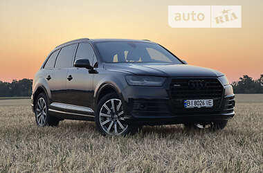 Позашляховик / Кросовер Audi Q7 2017 в Лубнах