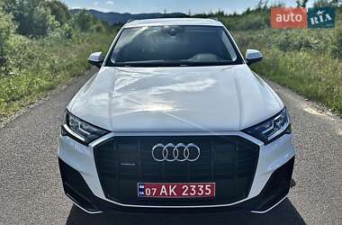 Позашляховик / Кросовер Audi Q7 2020 в 