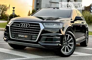 Позашляховик / Кросовер Audi Q7 2015 в Києві