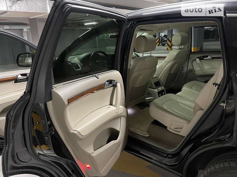 Внедорожник / Кроссовер Audi Q7 2010 в Ивано-Франковске