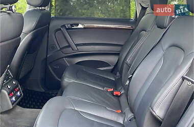 Внедорожник / Кроссовер Audi Q7 2014 в 
