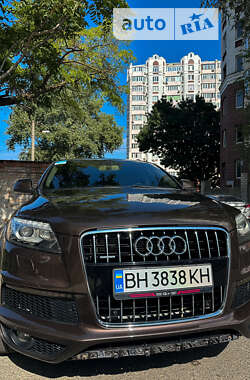 Внедорожник / Кроссовер Audi Q7 2012 в Черноморске