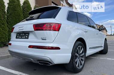 Позашляховик / Кросовер Audi Q7 2017 в Тернополі