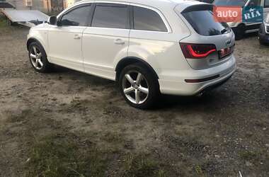 Позашляховик / Кросовер Audi Q7 2009 в 