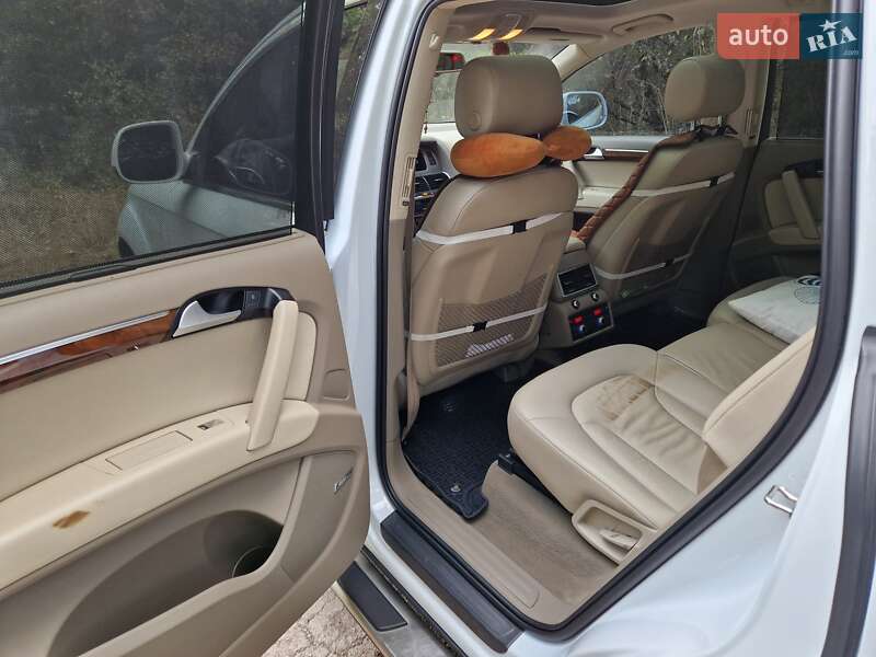 Позашляховик / Кросовер Audi Q7 2014 в Дніпрі