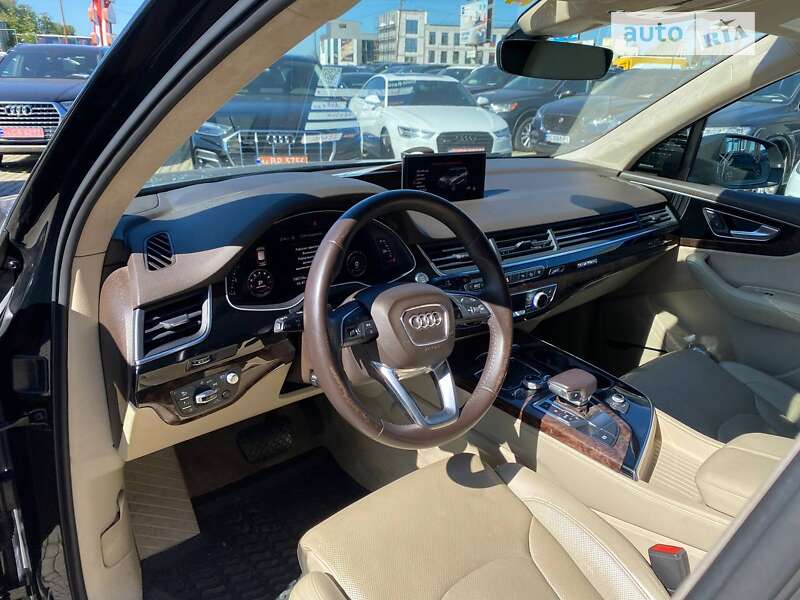 Внедорожник / Кроссовер Audi Q7 2017 в Львове