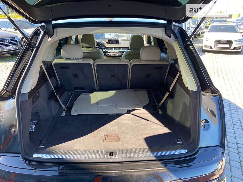 Внедорожник / Кроссовер Audi Q7 2017 в Львове