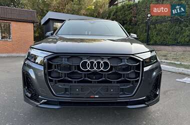 Позашляховик / Кросовер Audi Q7 2024 в Києві