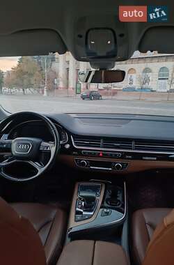 Внедорожник / Кроссовер Audi Q7 2017 в Харькове