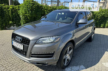 Позашляховик / Кросовер Audi Q7 2014 в Чернівцях