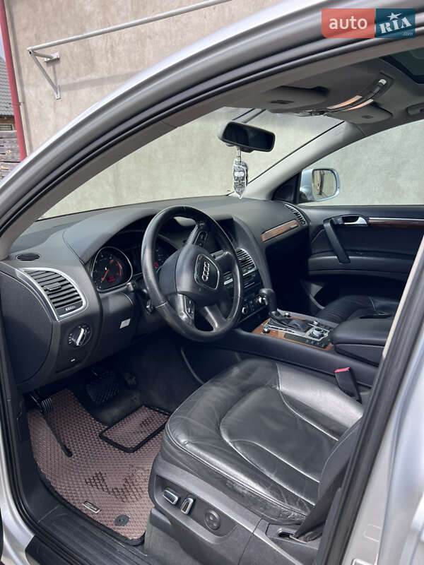 Позашляховик / Кросовер Audi Q7 2011 в Коломиї