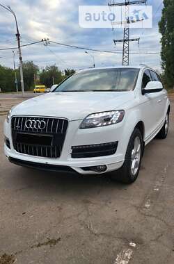 Внедорожник / Кроссовер Audi Q7 2014 в Кривом Роге