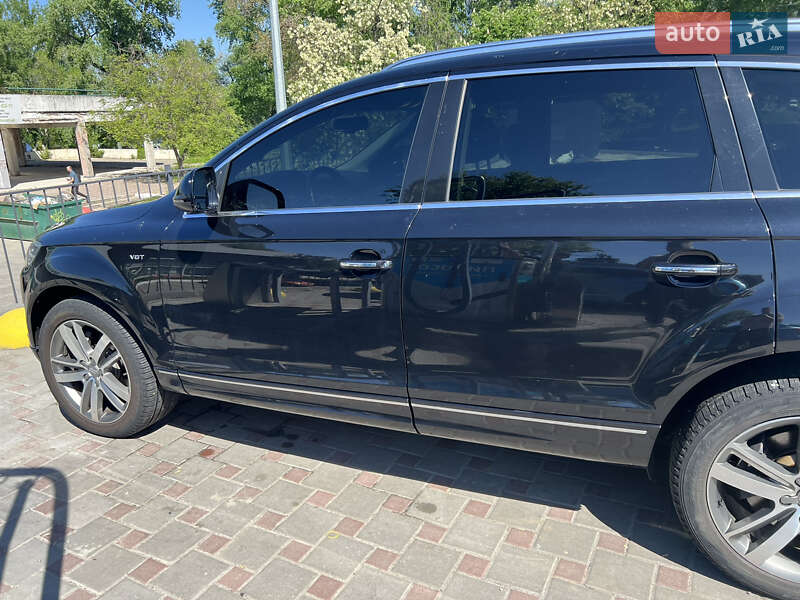 Внедорожник / Кроссовер Audi Q7 2011 в Запорожье