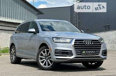 Позашляховик / Кросовер Audi Q7 2017 в Києві