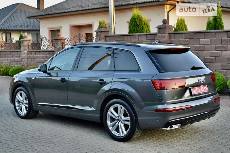 Позашляховик / Кросовер Audi Q7 2019 в Рівному